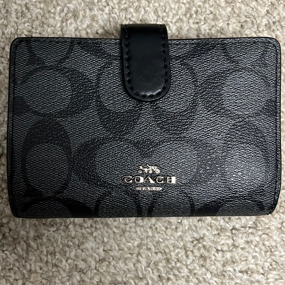 Coach Black Signature Canvas Card & Key Organizer with Logo Plaque